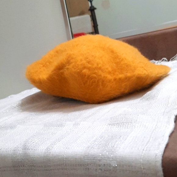 Beret hat, mustard color , xs - Picture 2 of 2